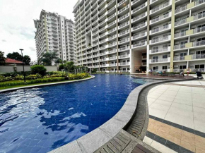 2 bedroom Condo Unit near SM BF & NAIA at The Atherton by DMCI with 2 balcony
